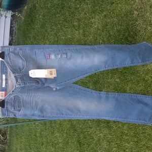 LEVI'S NWT 29/32 315 SHAPING BOOT CUT